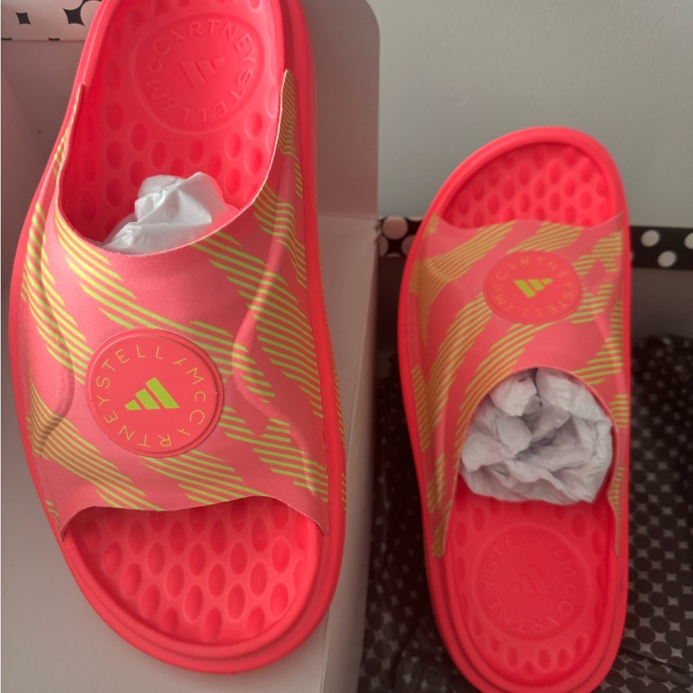 Stella McCartney x Adidas pool slides